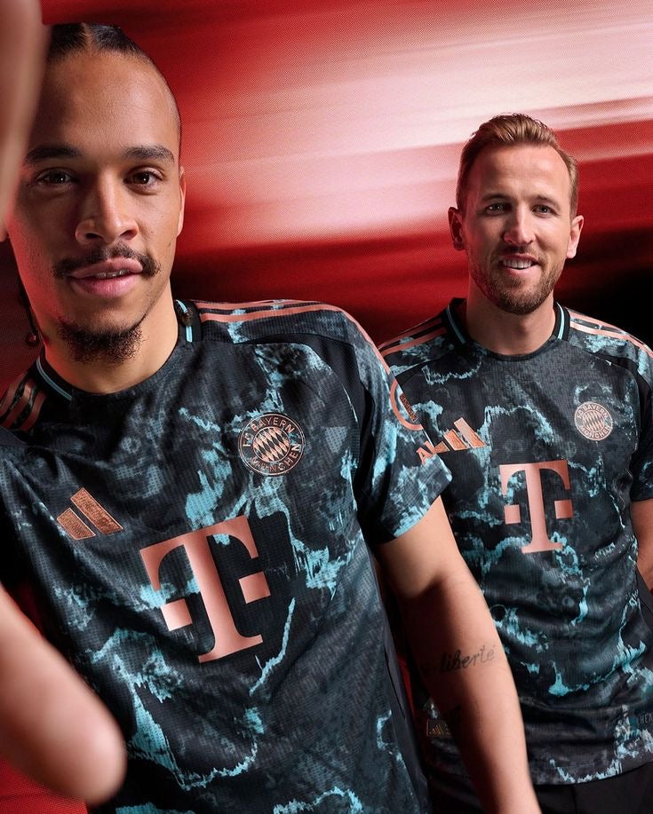 Bayern Múnich Away 24/25